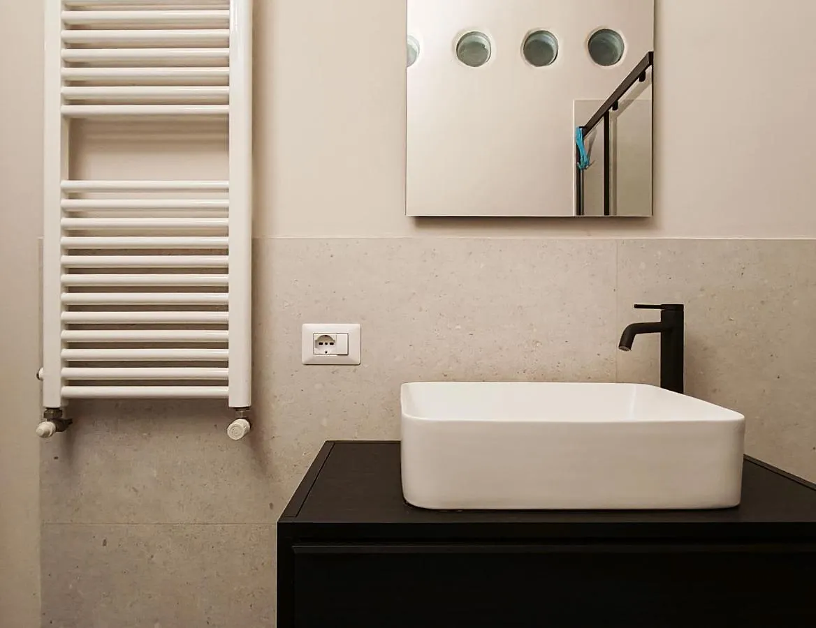 5Mincorsocomo - Jolly City - Typical Suite Milan